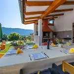 Villa Activity And Familiy Milena With Heated Pool *