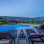 Activity And Familiy Milena With Heated Pool * Kršan